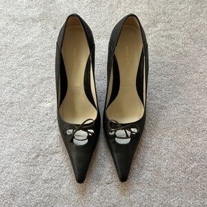Amalfi Pointed Toe Heels Pumps Black Grain Leather Size 11B